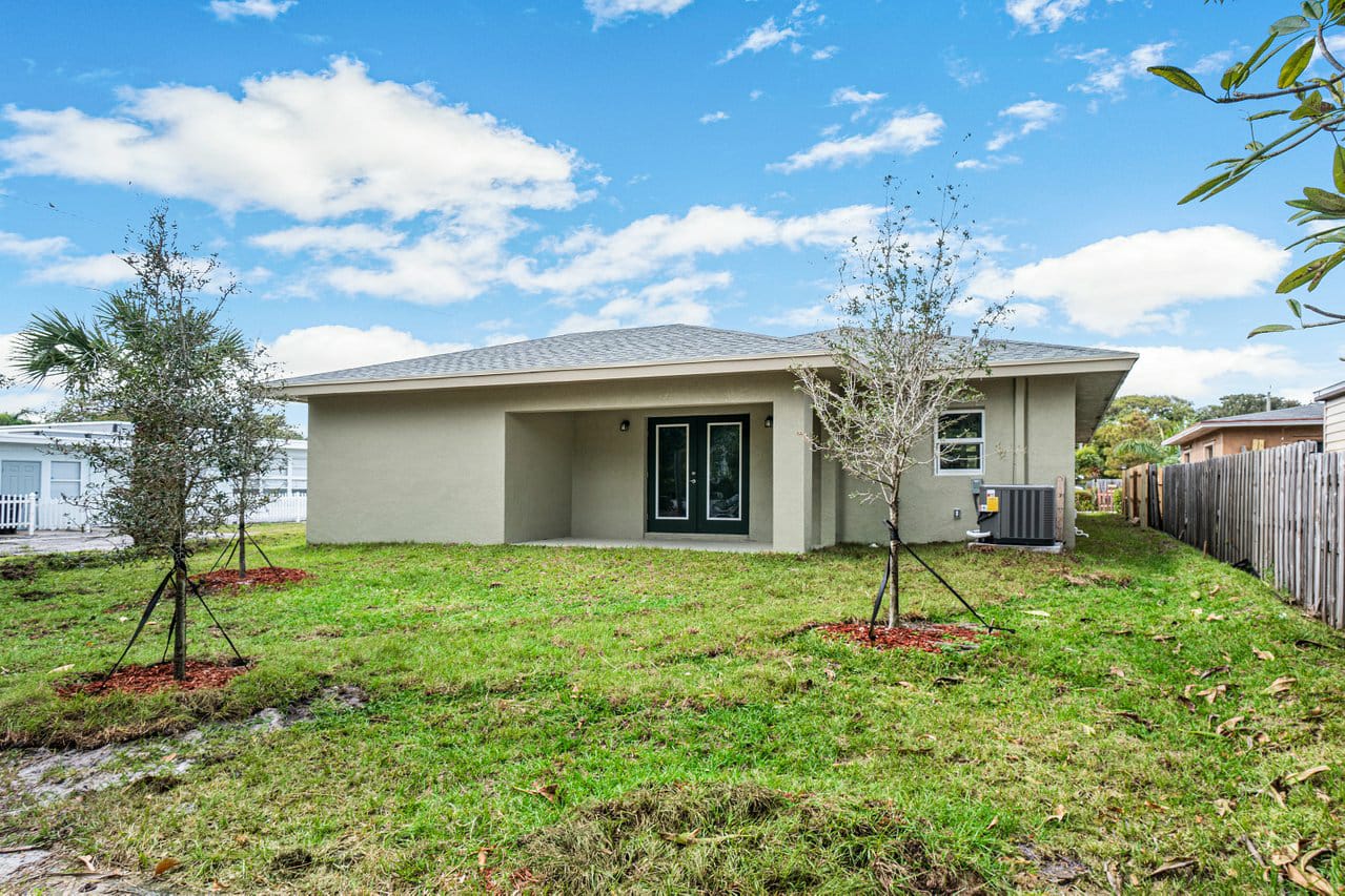 f124bfbf-5940-48e0-bca1-57785e80e523